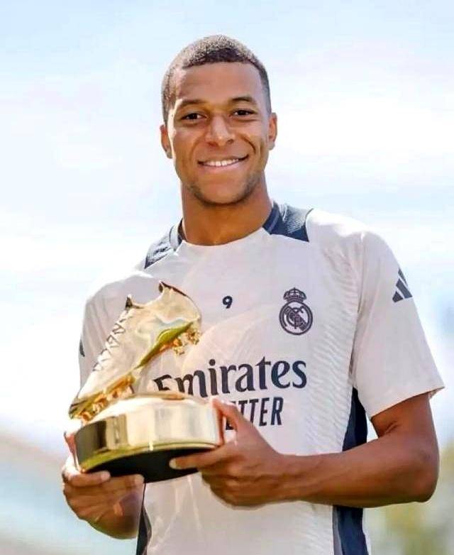 离谱的手感！库明加10投1中贡献4分7篮板3助攻