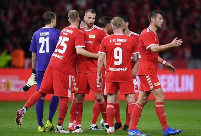 科尔：库里的伤势并未进一步恶化，这无疑让我们松了口气