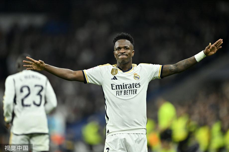 马特乌斯：我和马拉多纳就像梅西和C罗，但我们场外相处更多