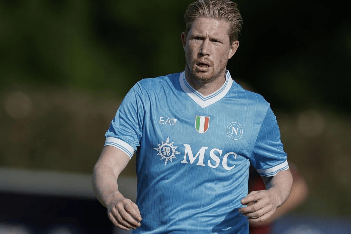 巴西女排3-2战胜日本女排，夺得世女排联赛半决赛冠军。